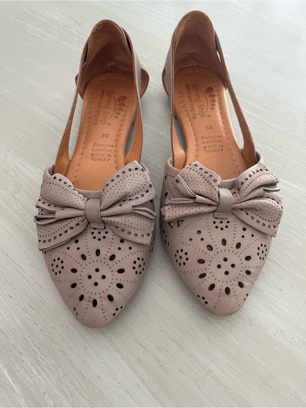 Spring Step Mauve Bow Perforated Pointed Flats7.5